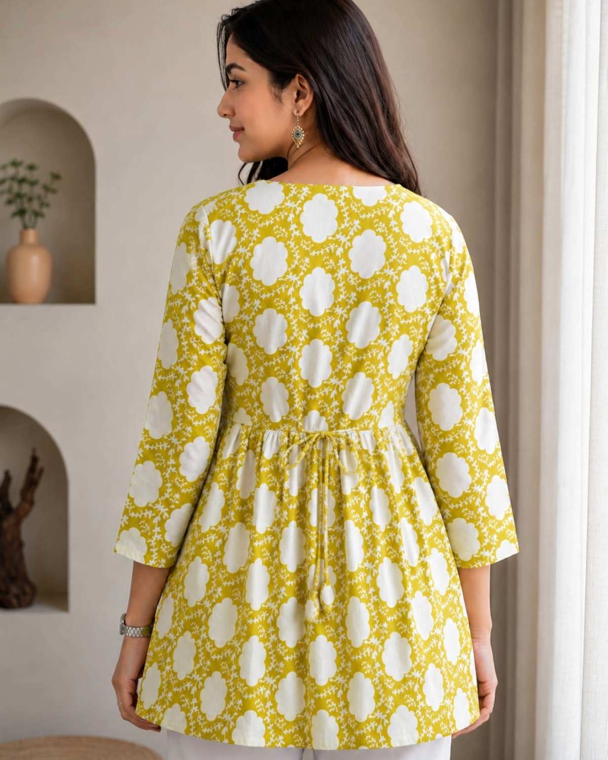 Women's Pink Floral Printed Cotton Short Kurti